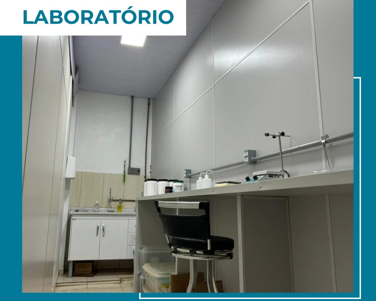 Laboratório — análise físico-química e microbiológica da fábrica MVW